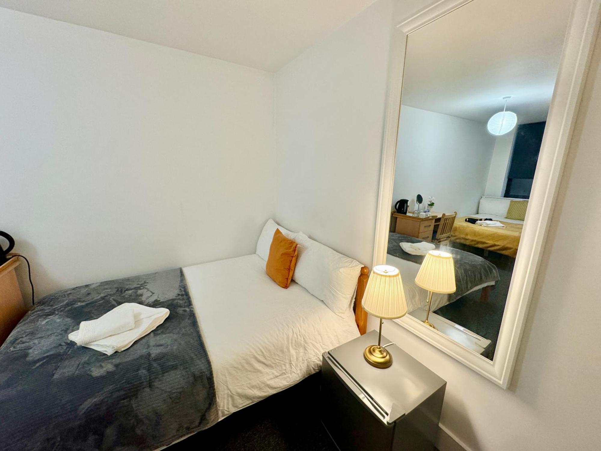 Cosmopolitan Comfort Private Bedrooms In Euston 106 Лондон Экстерьер фото