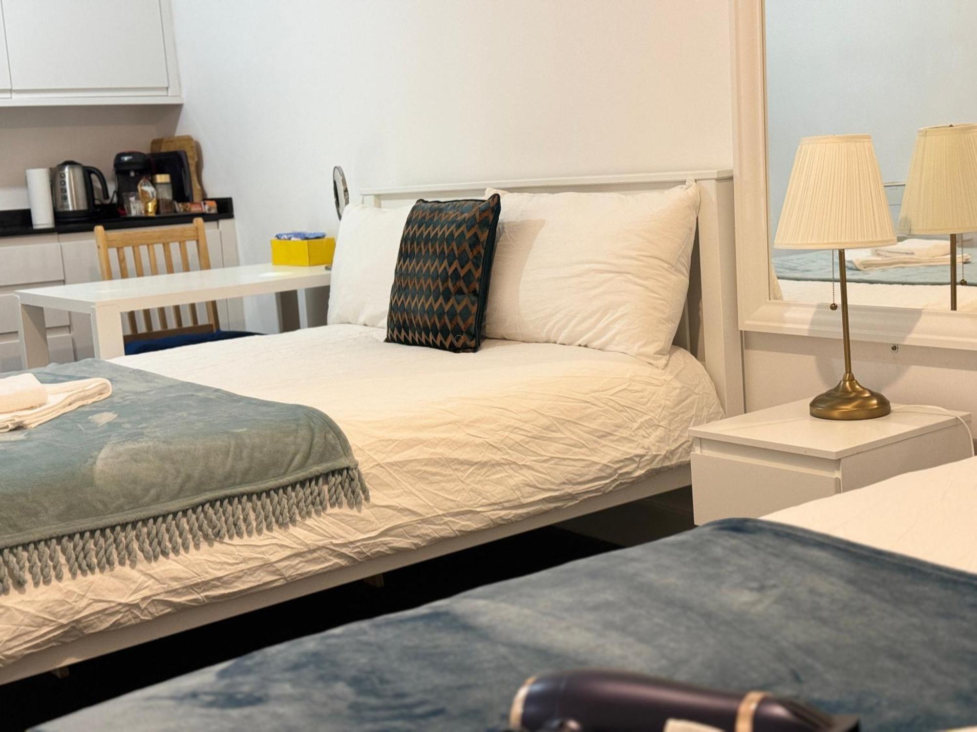 Cosmopolitan Comfort Private Bedrooms In Euston 106 Лондон Экстерьер фото