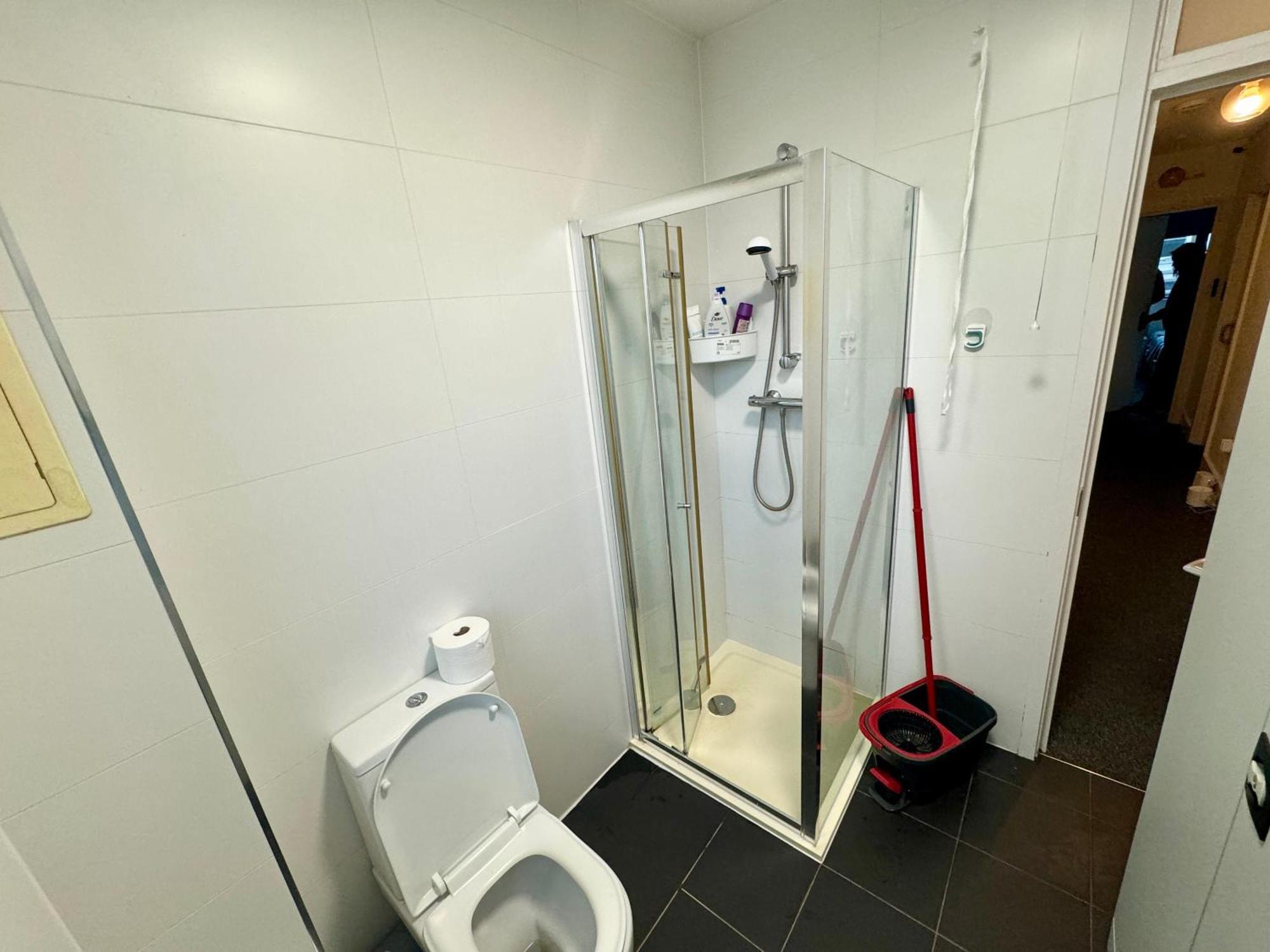 Cosmopolitan Comfort Private Bedrooms In Euston 106 Лондон Экстерьер фото