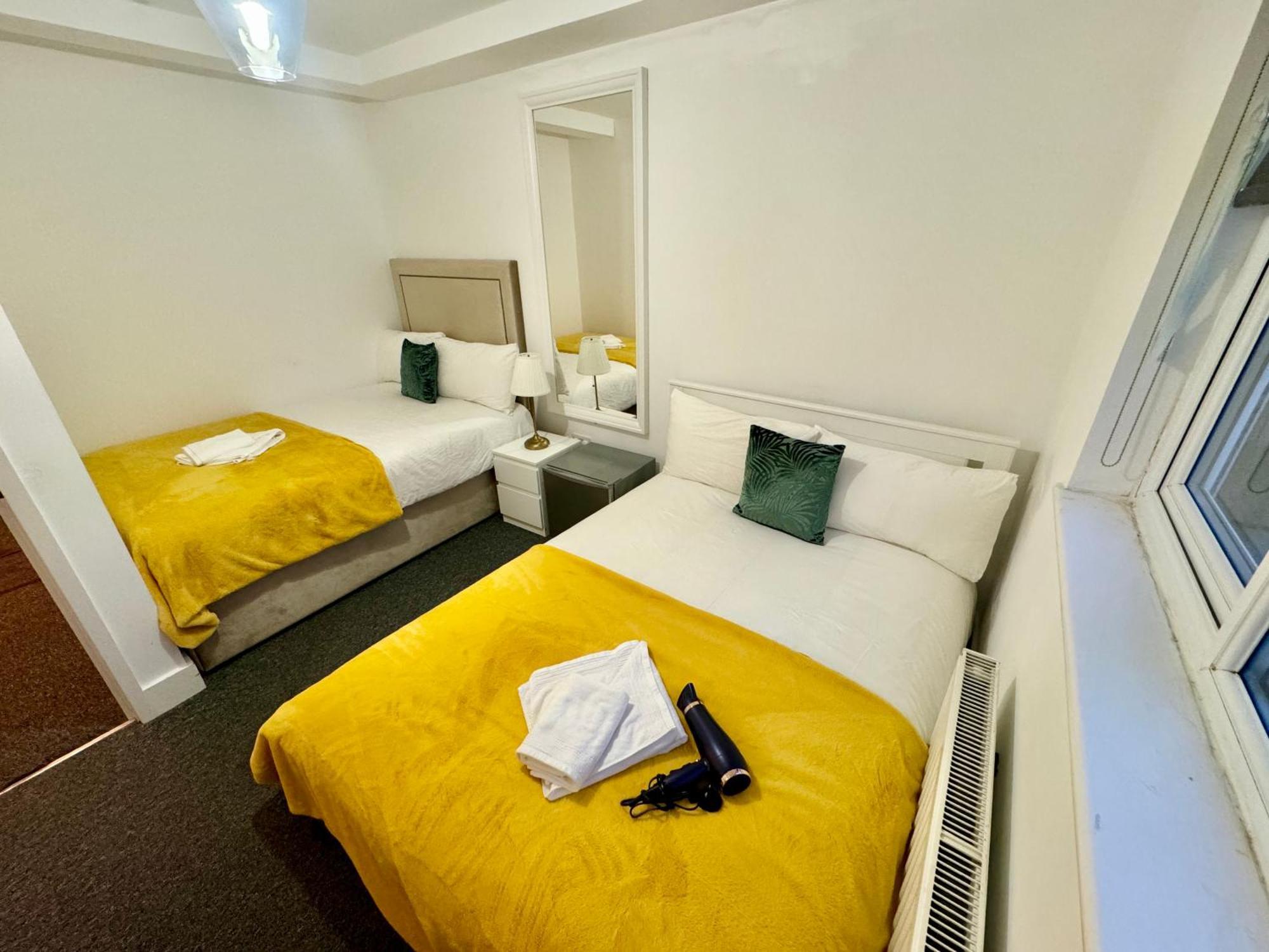 Cosmopolitan Comfort Private Bedrooms In Euston 106 Лондон Экстерьер фото