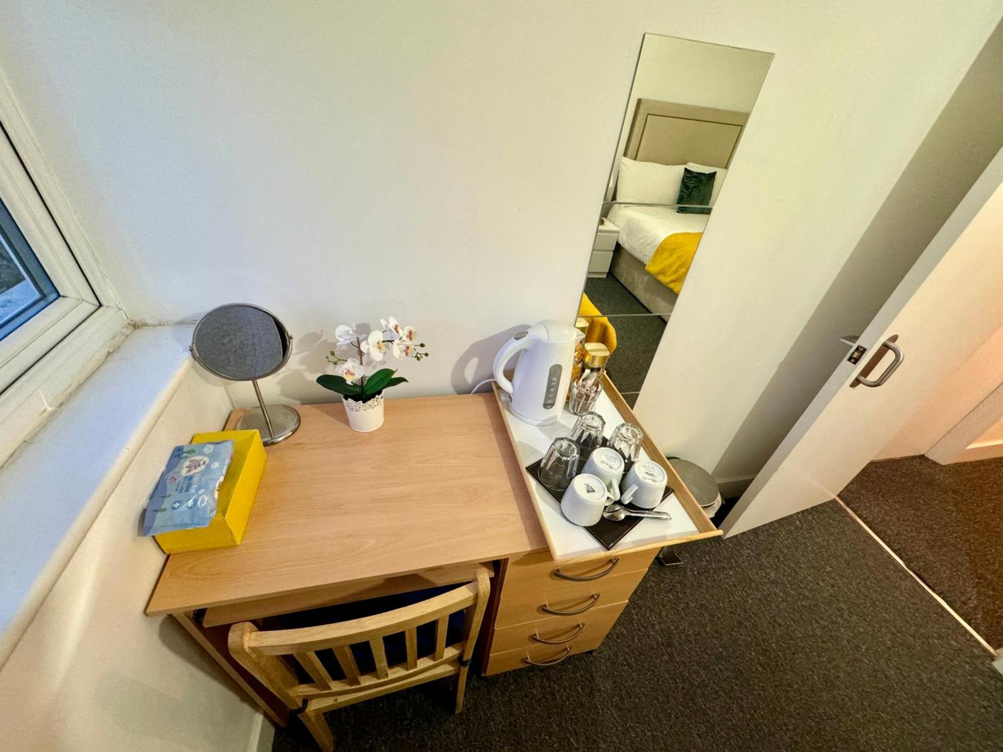 Cosmopolitan Comfort Private Bedrooms In Euston 106 Лондон Экстерьер фото