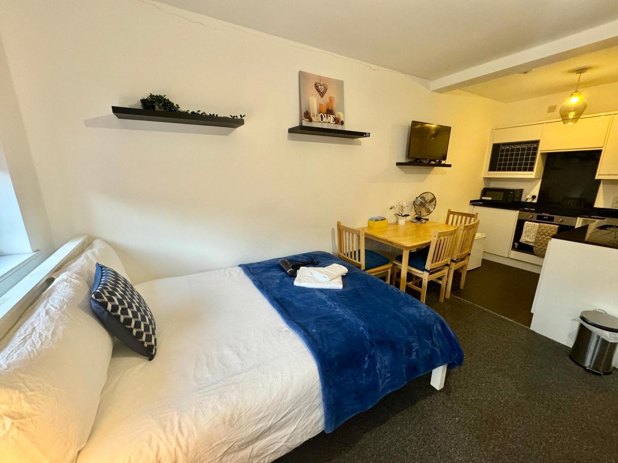 Cosmopolitan Comfort Private Bedrooms In Euston 106 Лондон Экстерьер фото